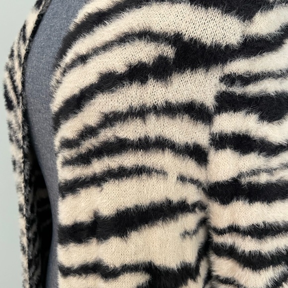 Loft cardigan. Black/white zebra print - Picture 1 of 2